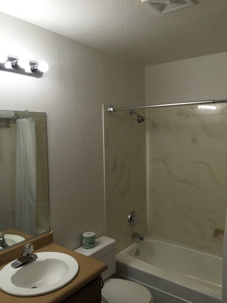Volcano Pioneer Inn & Suites מראה חיצוני תמונה